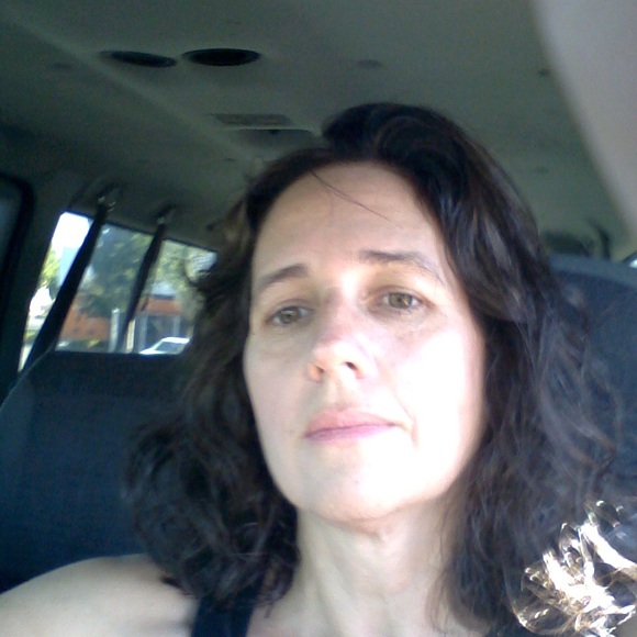 Meet your Posher, Kristine - Picture 3 of 3